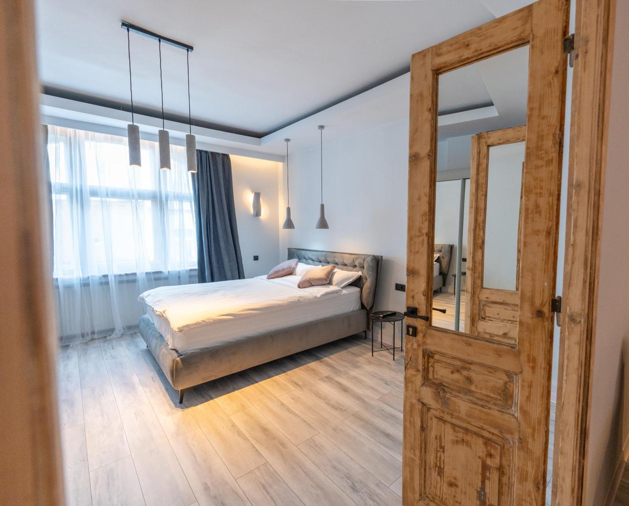 Barrique Apartament Braşov Exteriör bild