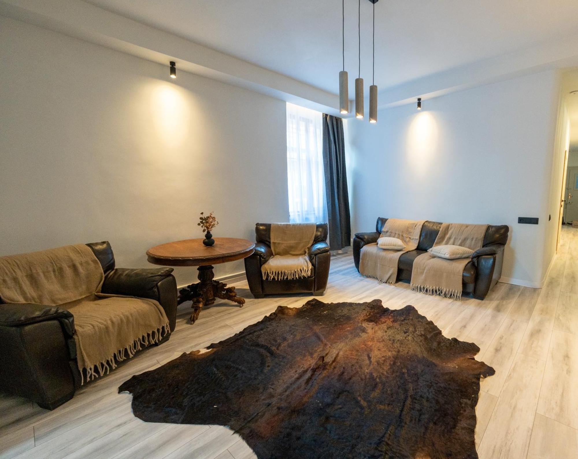 Barrique Apartament Braşov Exteriör bild